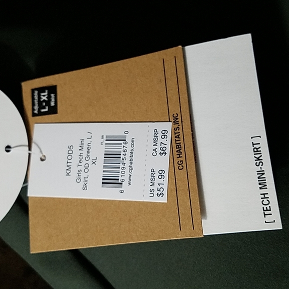 CG Habitats tech mini skirt - Picture 5 of 9